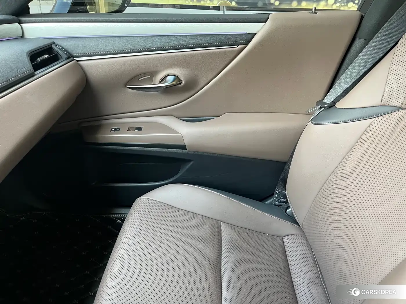 Lexus ES id 4644614 из Китая 9