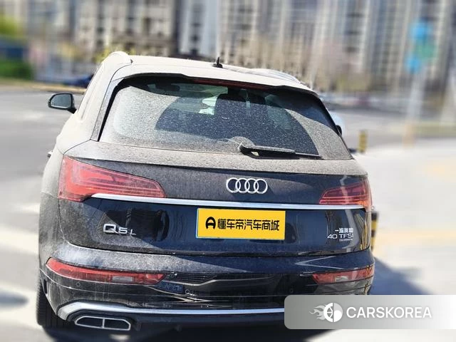 Audi Q5L 2022 Черный из Китая, фото 2