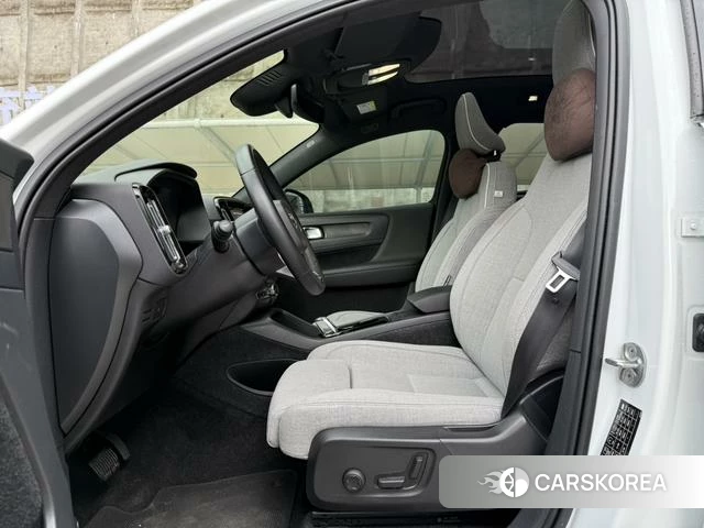 Volvo C40 EV id 3908642 из Китая 7