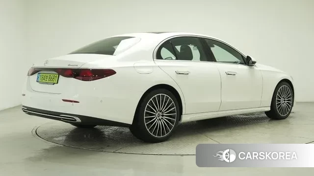 Mercedes-Benz E-Class W214 id 3272550 из Кореи 12