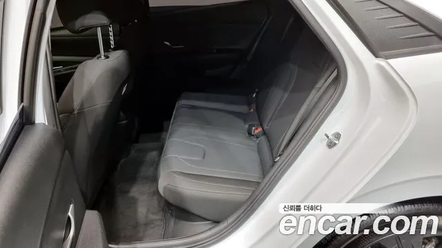 Hyundai Avante Hybrid (CN7) id 2645059 из Кореи 12