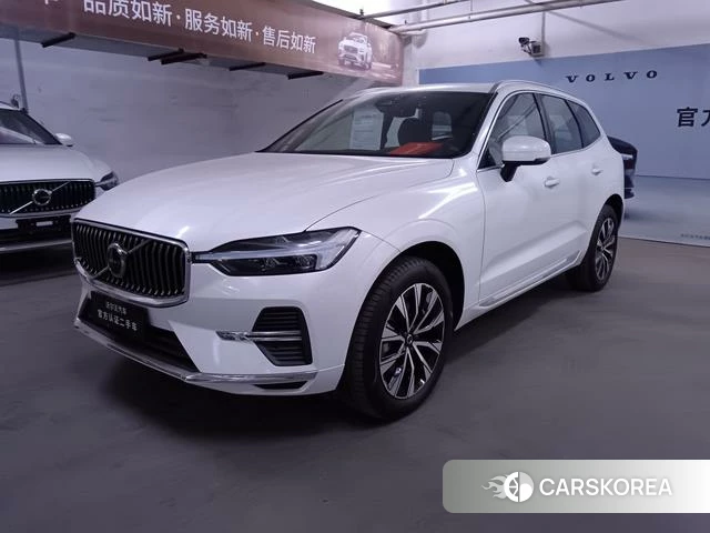 Volvo XC60 2025 Белый из Китая, фото 2