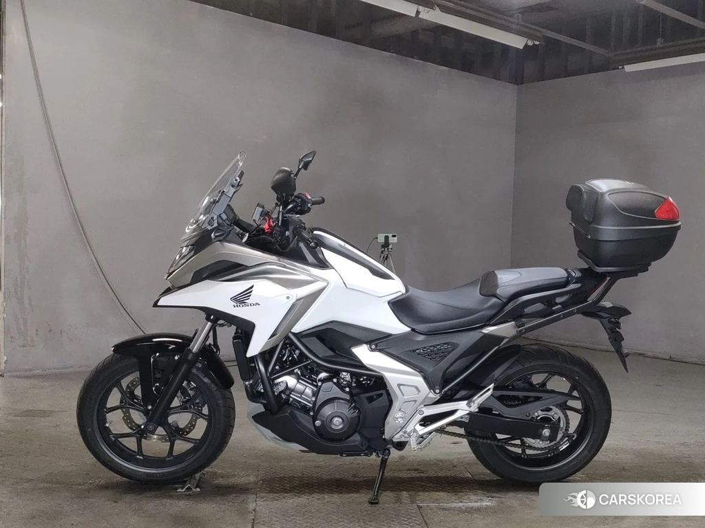 Проданный Honda NC750X DCT 2021 из Японии, фото 2