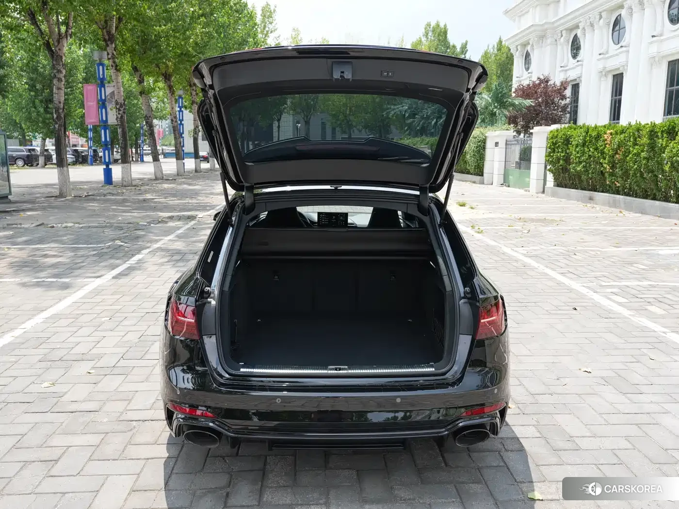 Audi RS 4 id 4679892 из Китая 7