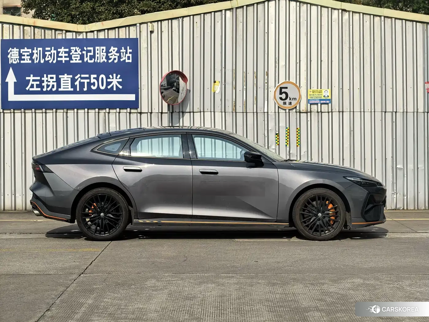 Chang'an Changan UNI-V id 4583618 из Китая 10