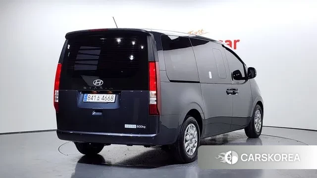 Hyundai Staria id 3610131 из Кореи 12