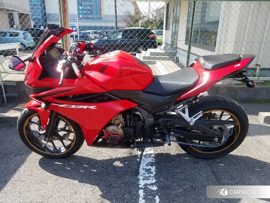 Проданный Honda CBR400R 2016 из Японии