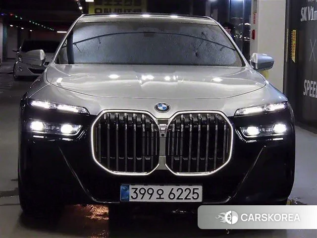 BMW 7 Series (G70) id 3036279 из Кореи 12