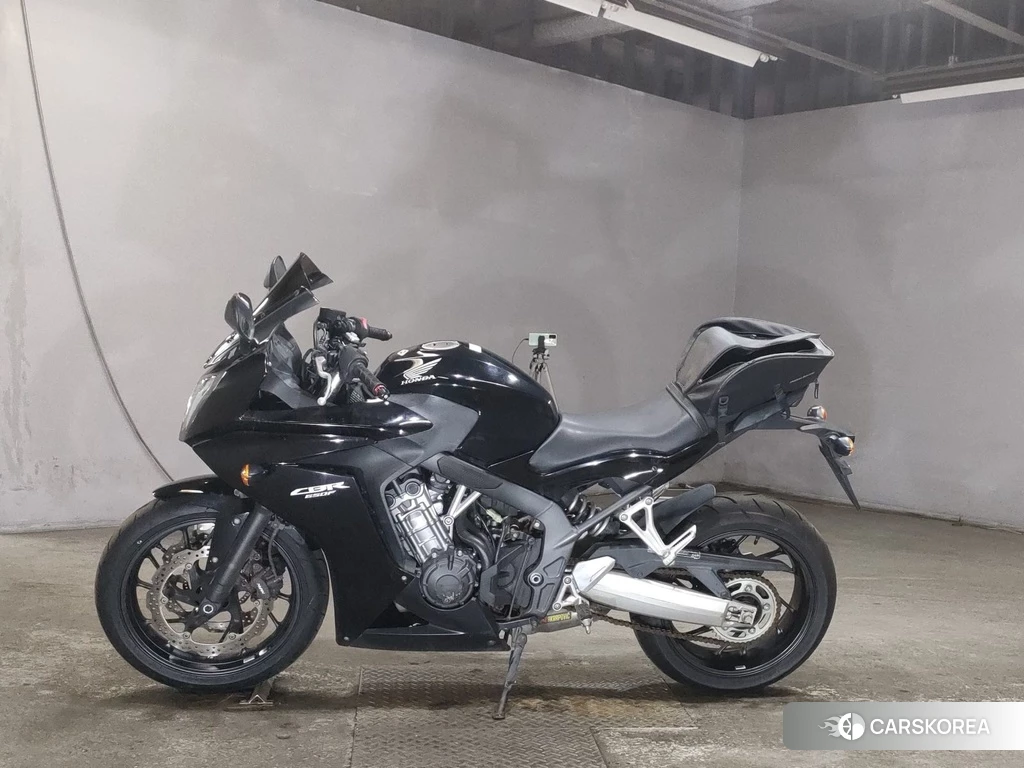 Проданный Honda CBR650F 2015 из Японии