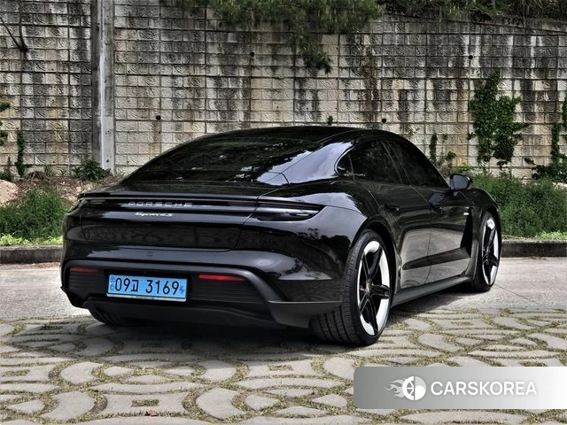 Porsche Taycan id 4194128 из Кореи 12