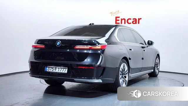 BMW 7 Series (G70) id 3799325 из Кореи 12