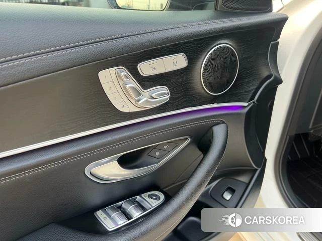 Mercedes-Benz E-class id 4210265 из Китая 7