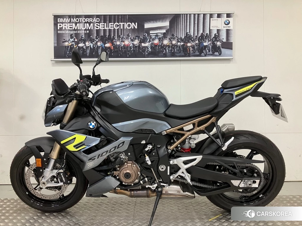 Проданный BMW S1000R 2023 из Японии