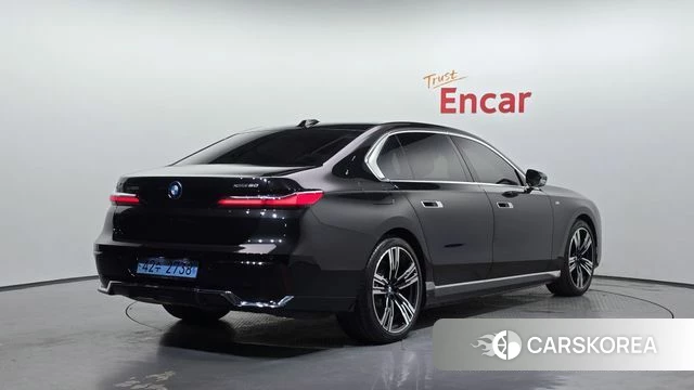 BMW i7 (G70) id 4421511 из Кореи 12