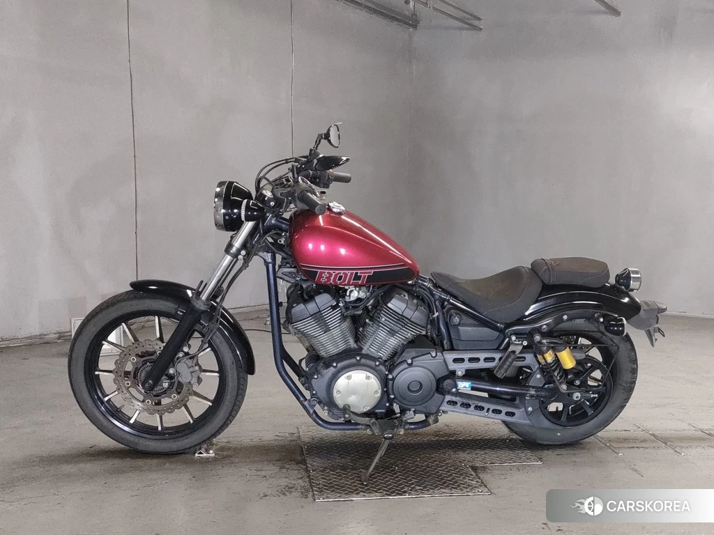 Проданный Yamaha BOLT 950R 2017 из Японии, фото 2