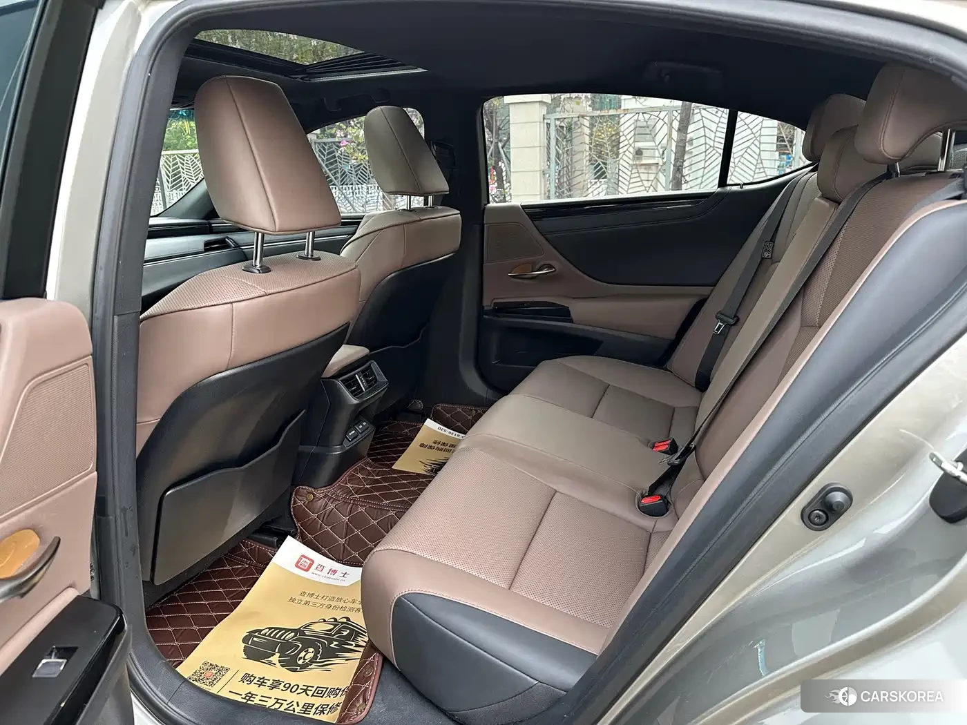 Lexus ES 2023 Silver/gray из Китая, фото 4