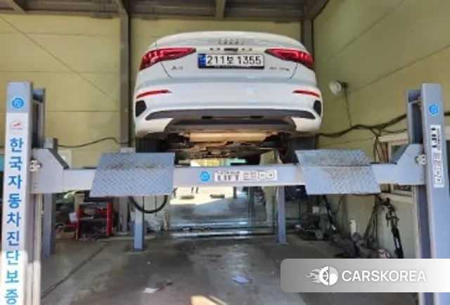 Audi A3 (8Y) 2023 Белый из Кореи, фото 2