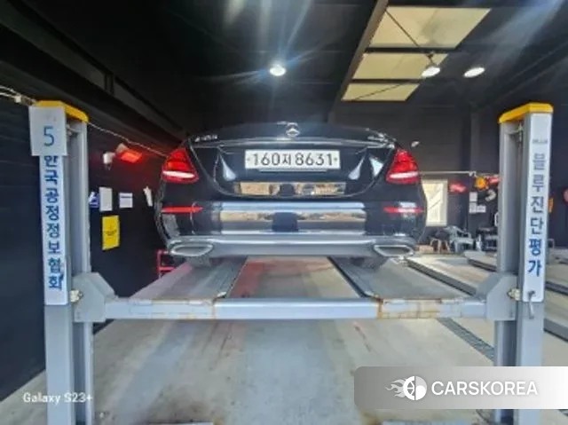 Mercedes-Benz E-Class W213 2020 Черный из Кореи, фото 2