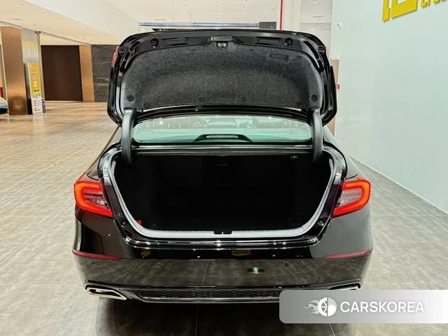 Honda Accord id 4276693 из Китая 12
