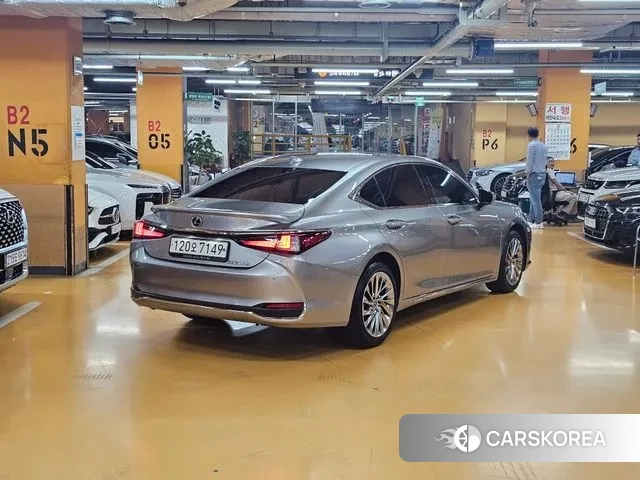 Lexus ES300h 7th generation id 3732466 из Кореи 10