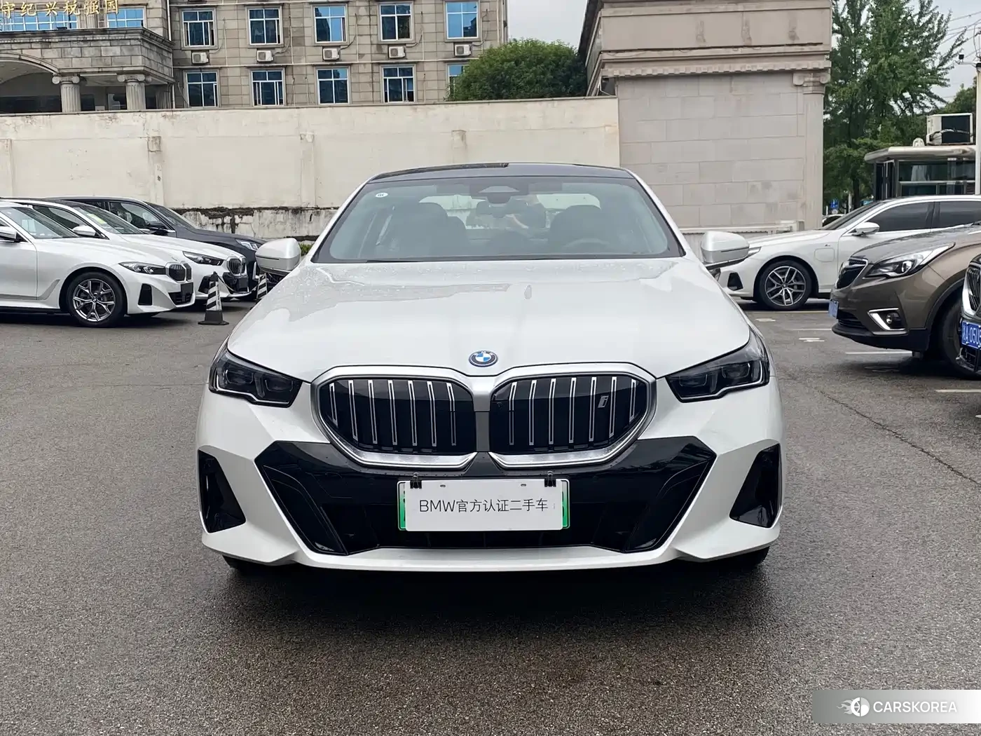BMW i5 2026 Белый из Китая, фото 2