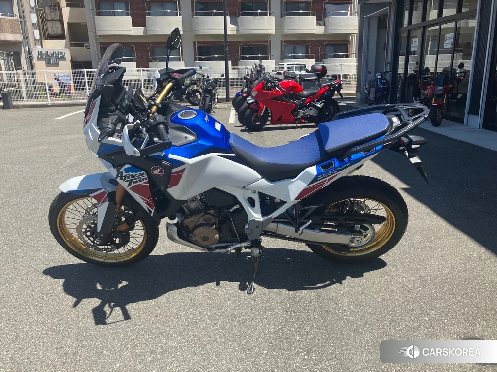 Проданный Honda CRF1100L AFRICA TWIN ADV ES 2024 из Японии