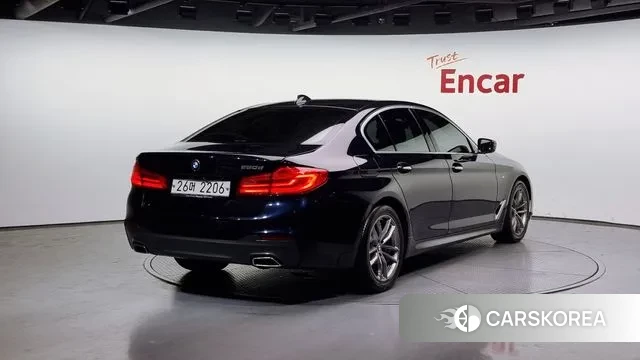 BMW 5 Series (G30) id 2977132 из Кореи 12