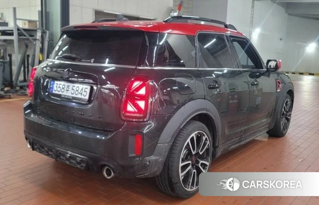 Mini Cooper S Countryman 2023 Темно-зеленый из Кореи, фото 2