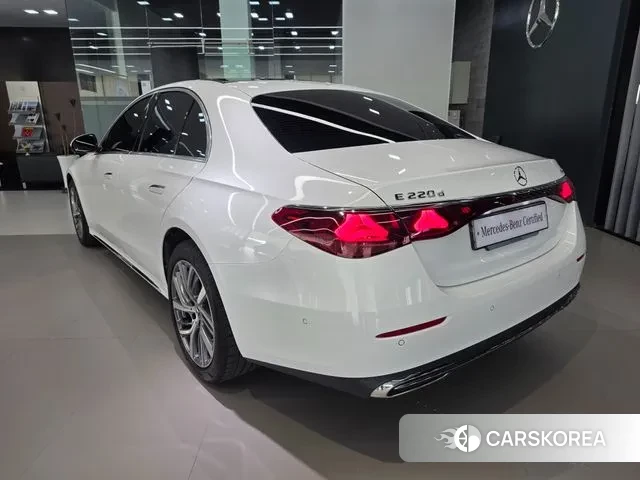 Mercedes-Benz E-Class W214 id 3052677 из Кореи 12