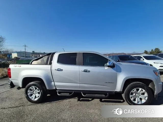 Chevrolet (GM Daewoo) Colorado 2020 Серебряный из Кореи, фото 3