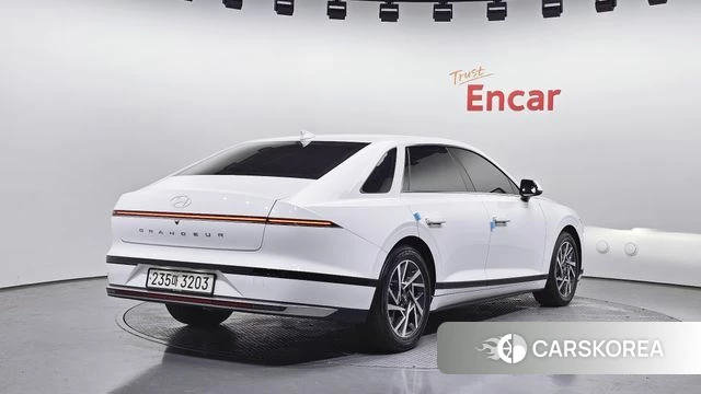 Hyundai Grandeur (GN7) id 4308766 из Кореи 12