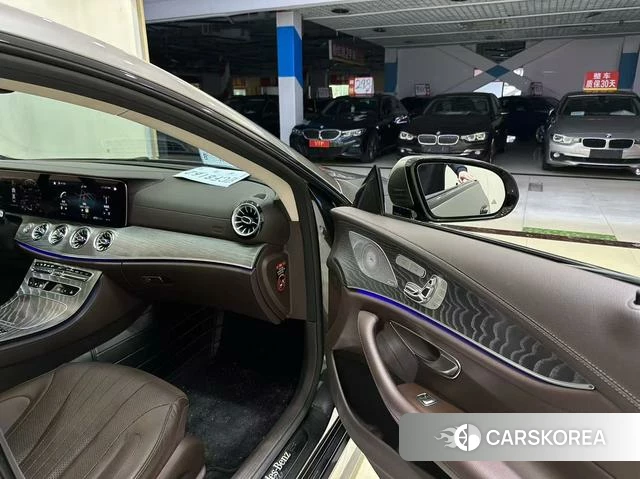 Mercedes-Benz CLS id 4298467 из Китая 7