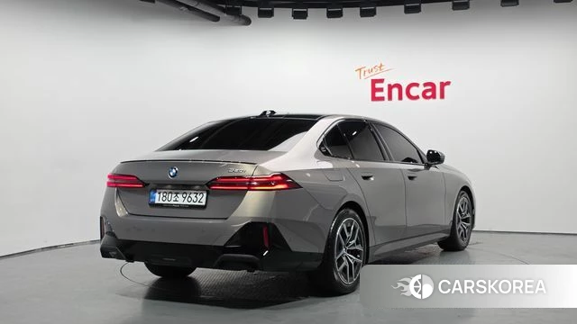 BMW 5 Series (G60) id 4353912 из Кореи 12