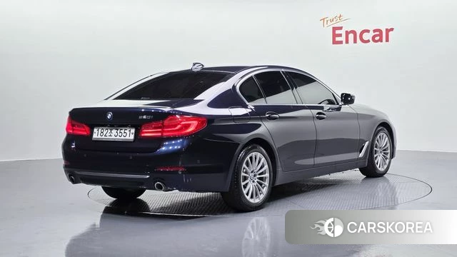 BMW 5 Series (G30) id 4338946 из Кореи 12
