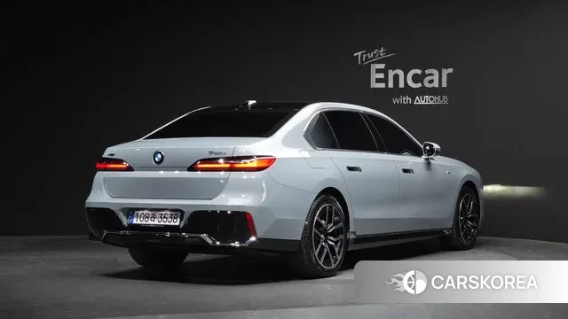 BMW 7 Series (G70) id 3560131 из Кореи 12