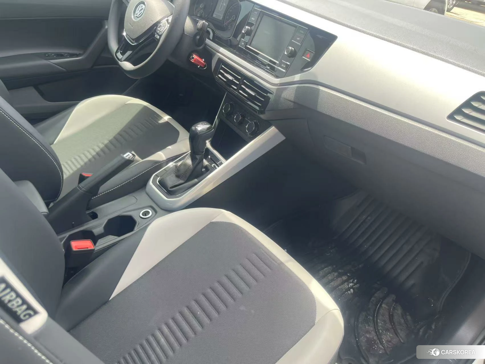 Volkswagen Polo 2022 Белый из Китая, фото 3