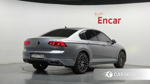 Volkswagen Passat GT (B8) id 3843269 из Кореи 12