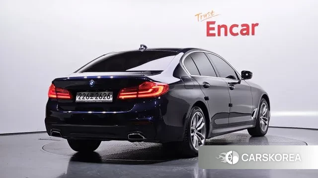 BMW 5 Series (G30) id 3319238 из Кореи 12