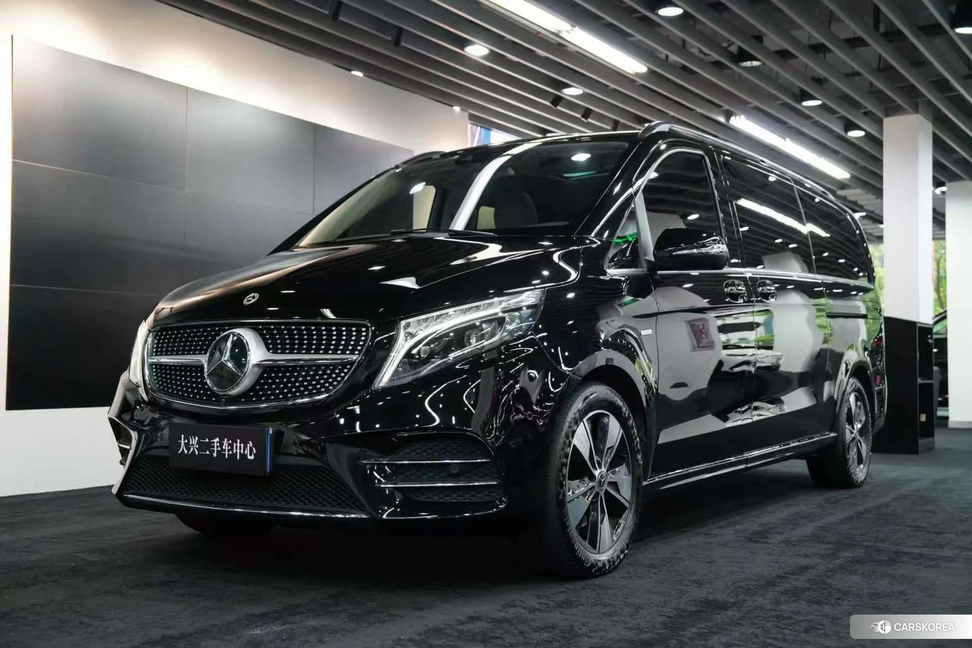 Mercedes-Benz V-class id 4487553 из Китая 12