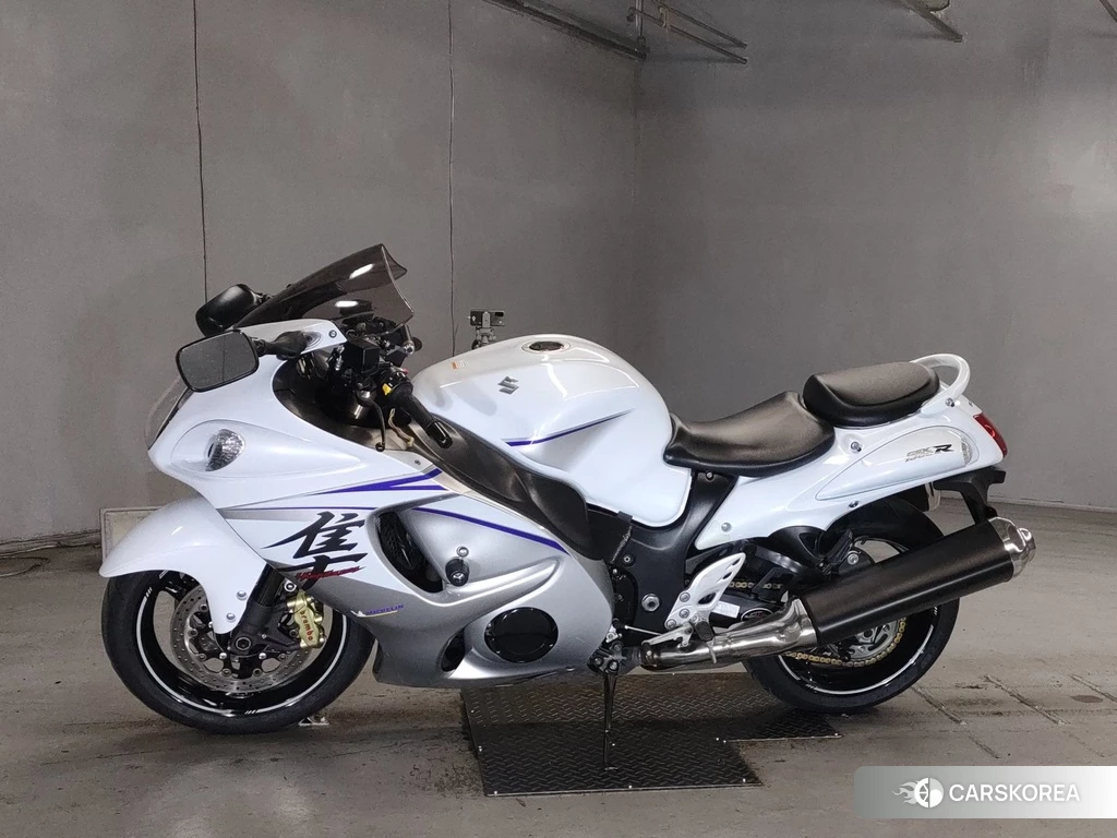 Проданный Suzuki GSX1300R HAYABUSA 2017 из Японии, фото 2