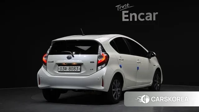 Toyota Prius C id 3499632 из Кореи 12