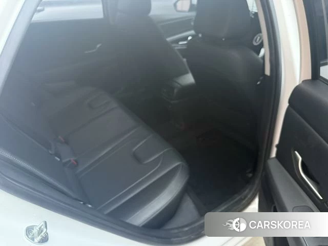 Hyundai Elantra 2022 Белый из Китая, фото 2