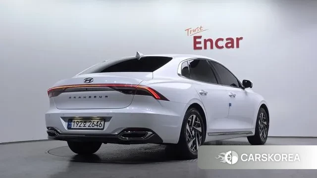 Hyundai The New Grandeur IG Hybrid id 3759207 из Кореи 12