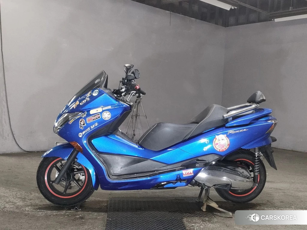 Проданный Honda FORZA Z 2012 из Японии