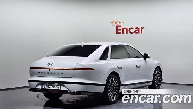 Hyundai Grandeur (GN7) id 2736445 из Кореи 12