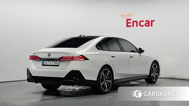 BMW 5 Series (G60) id 4607456 из Кореи 12