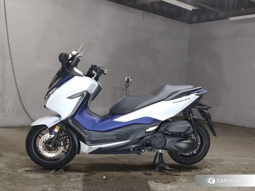 Проданный Honda FORZA 2018 из Японии