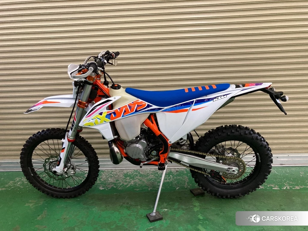 Проданный KTM 250 EXC-F SIX DAYS 2022 из Японии