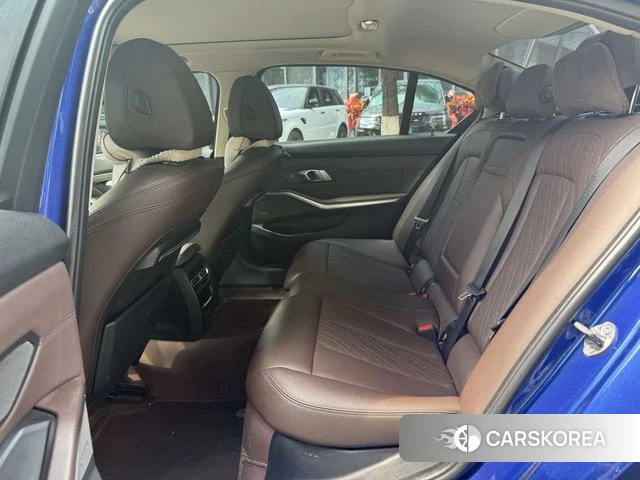 BMW 3 series 2022 Синий из Китая, фото 2