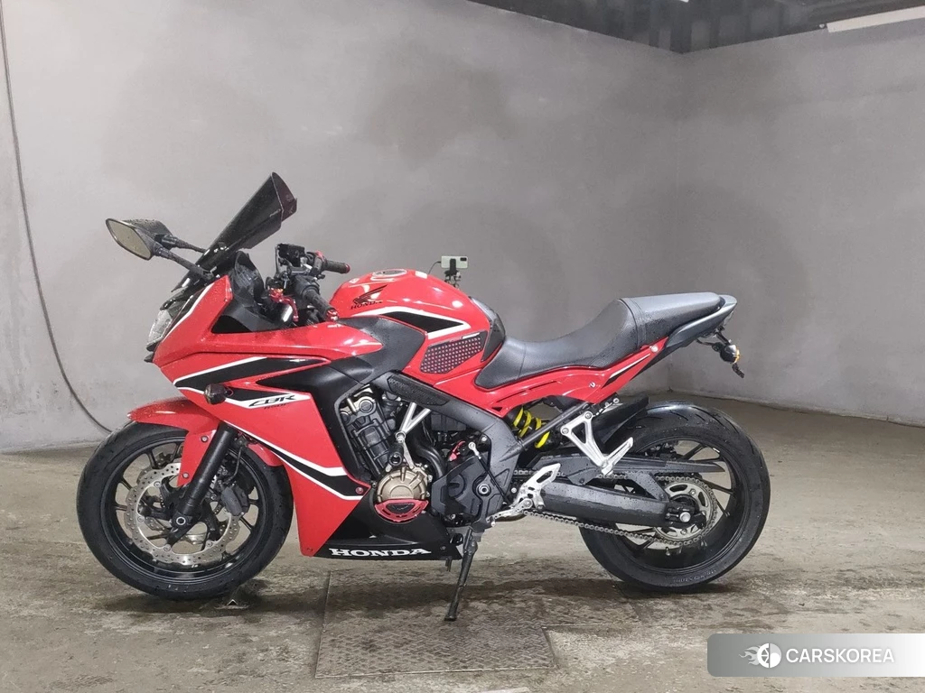 Проданный Honda CBR650F id 4083988 из Японии, фото 2